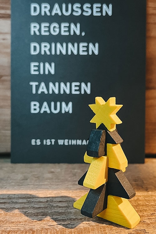 Holzbausatz Holz TANNENBAUM SCHWARZ/GELB